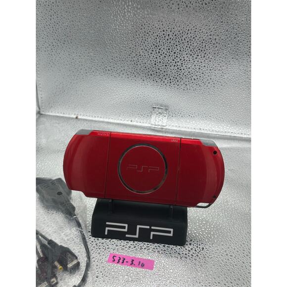 Black/red psp 3000 w/charger & new battery & front - Picture 4 of 10